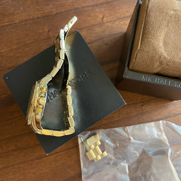 Michael Kors Gold Watch - Picture 3 of 8